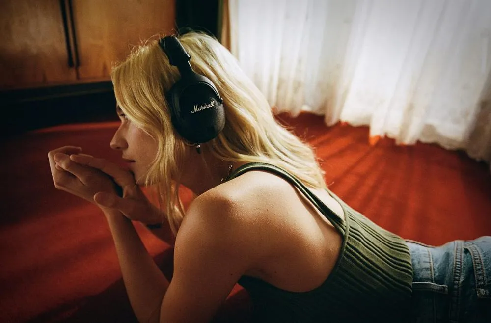 Marshall Monitor II headphones with active noise cancelling for travel