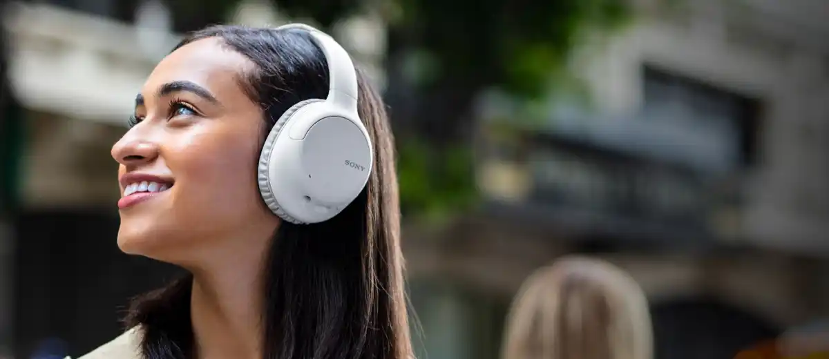 Sony WH-CH710N Over Ear ANC Headphones with 35-hour battery life