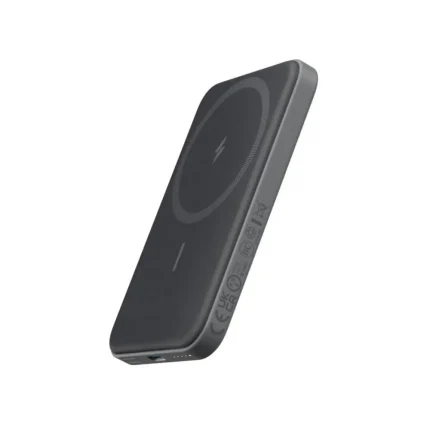 Anker 621 MagGo charging an iPhone