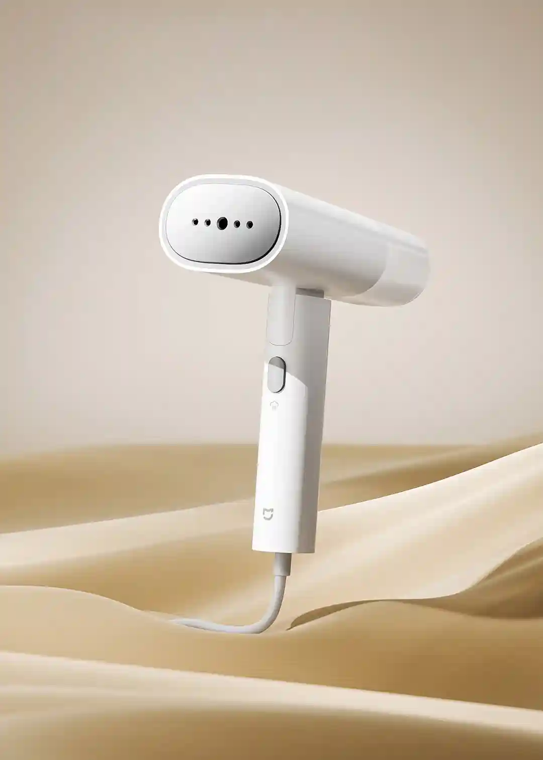 Xiaomi Handheld Garment Steamer 2 front view