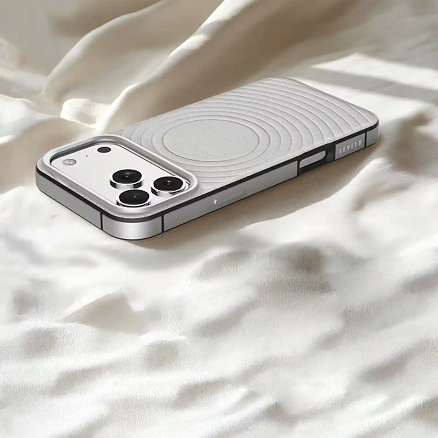 Levelo Spirale PU Leather Protective Case for iPhone 17 Pro