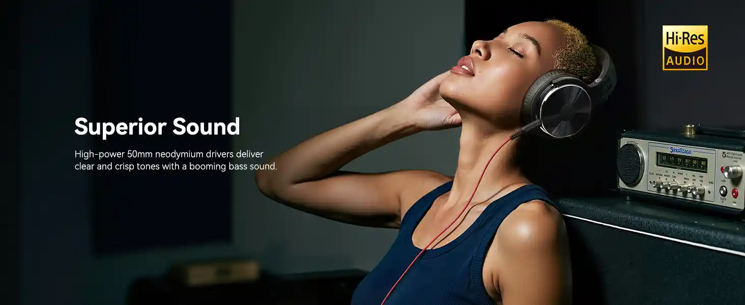 OneOdio Pro-10 wired DJ monitoring headphones with swiveling ear cups