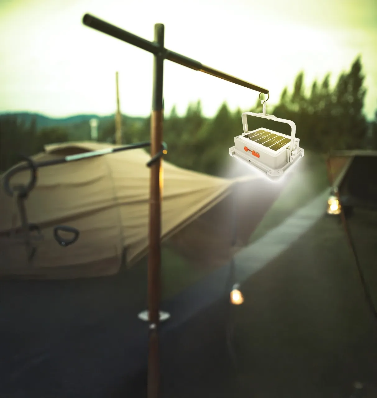 Porodo Lifestyle Sunlite Solar-Powered Rechargeable Outdoor LED Light with 7200mAh battery