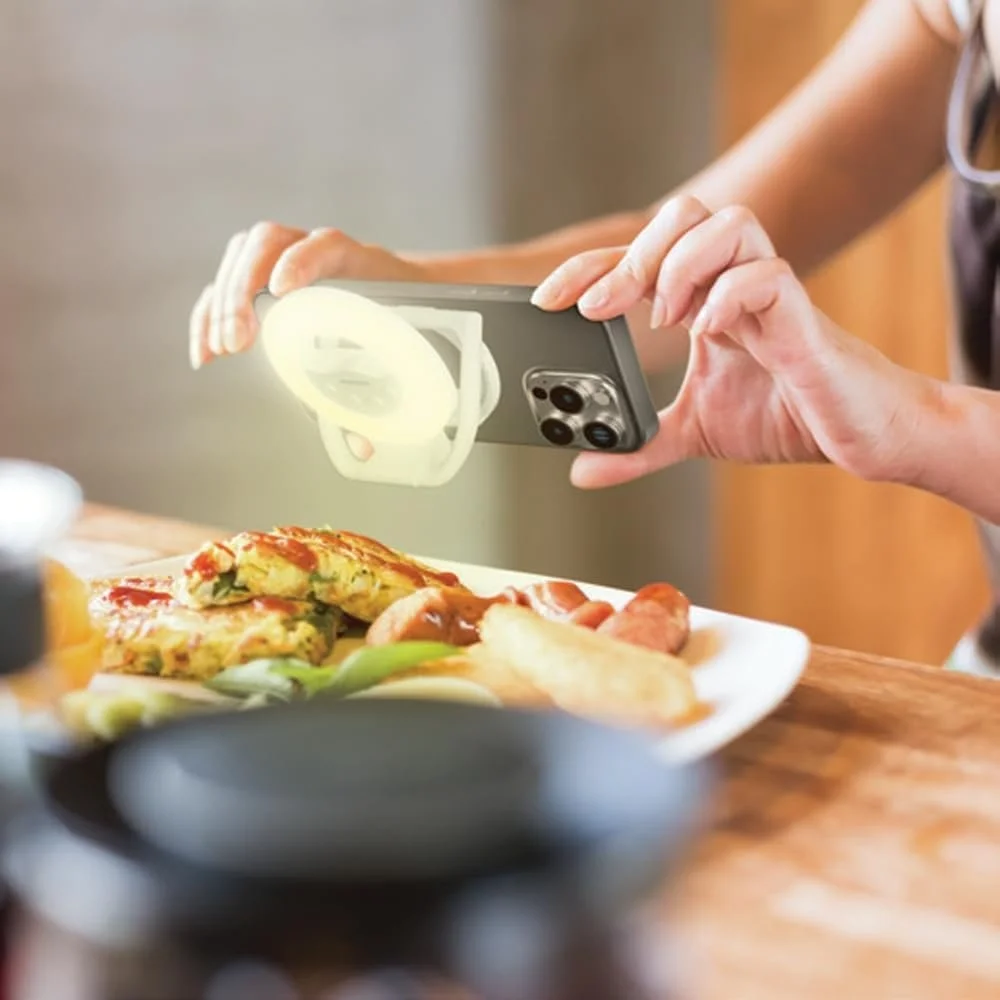 Porodo Snapbright Magnetic LED Light 360° rotation and angle flexibility