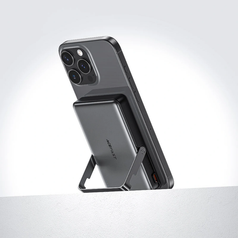 ACEFAST Magnetic Fast Wireless Charge Power Bank M17 slim design for iPhone and Android users